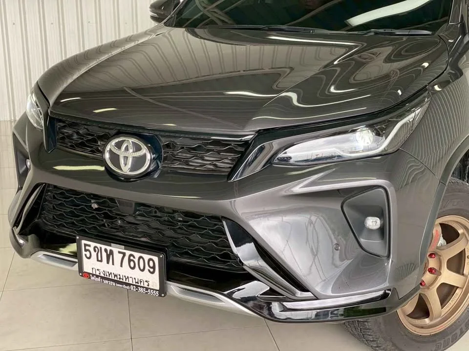 2024 Toyota Fortuner II 2