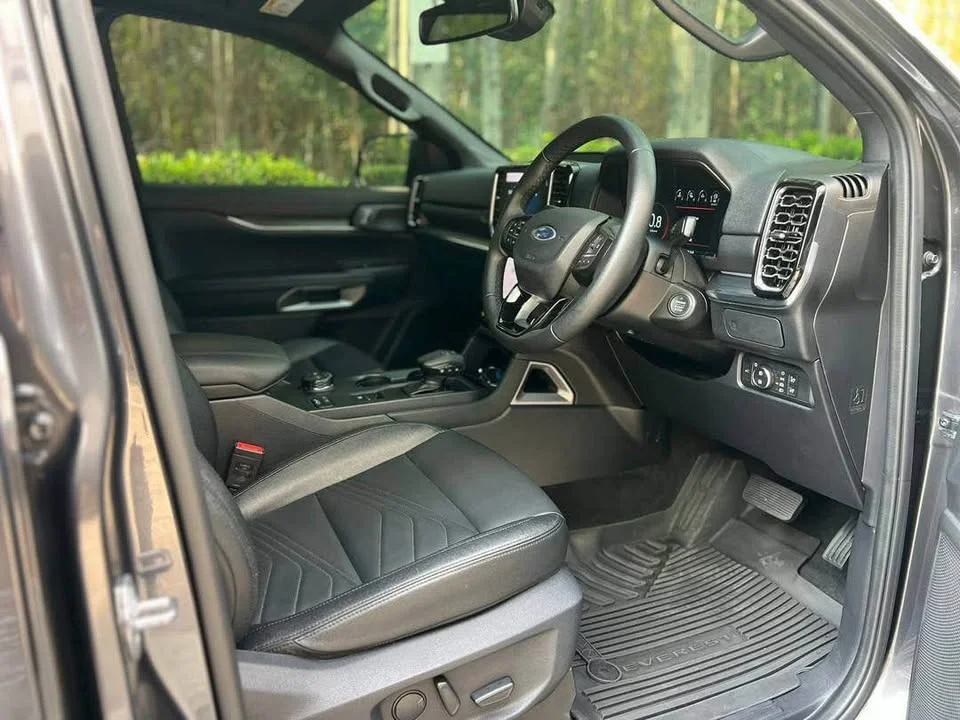 2023 Ford Everest III 3