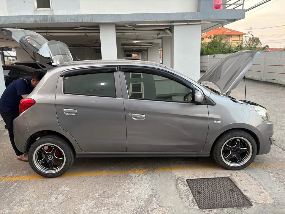 2016 Mitsubishi Mirage VI 3
