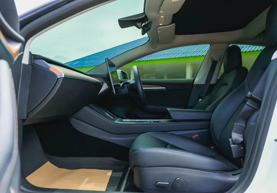 2023 Tesla Model 3 2