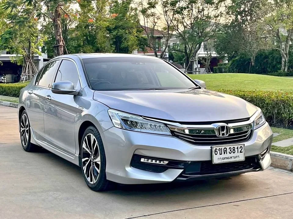 2017 Honda Accord IX 2