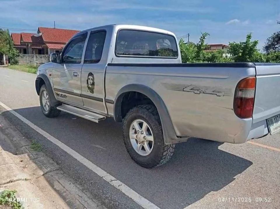 2002 Mazda 2500 Fighter V 3