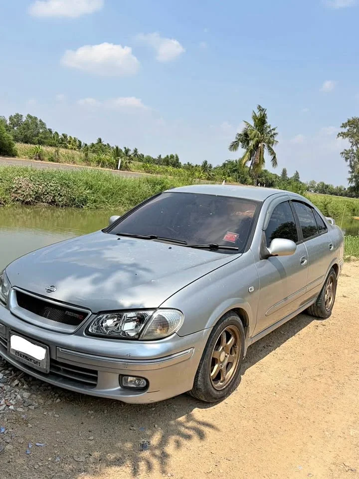 Nissan Sunny N16 3