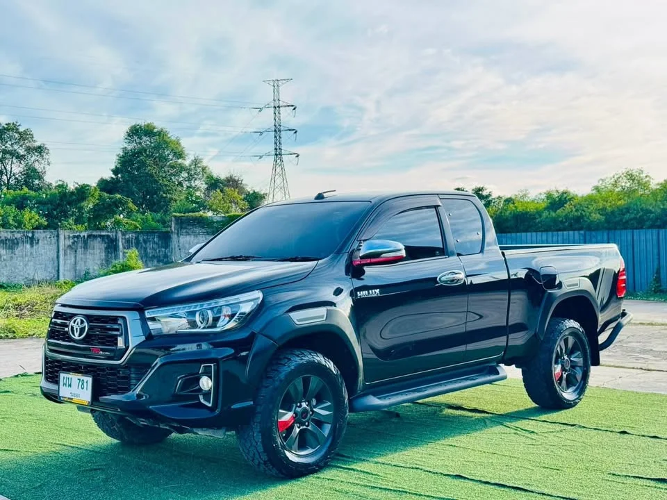 2017 Toyota Hilux VIII 3