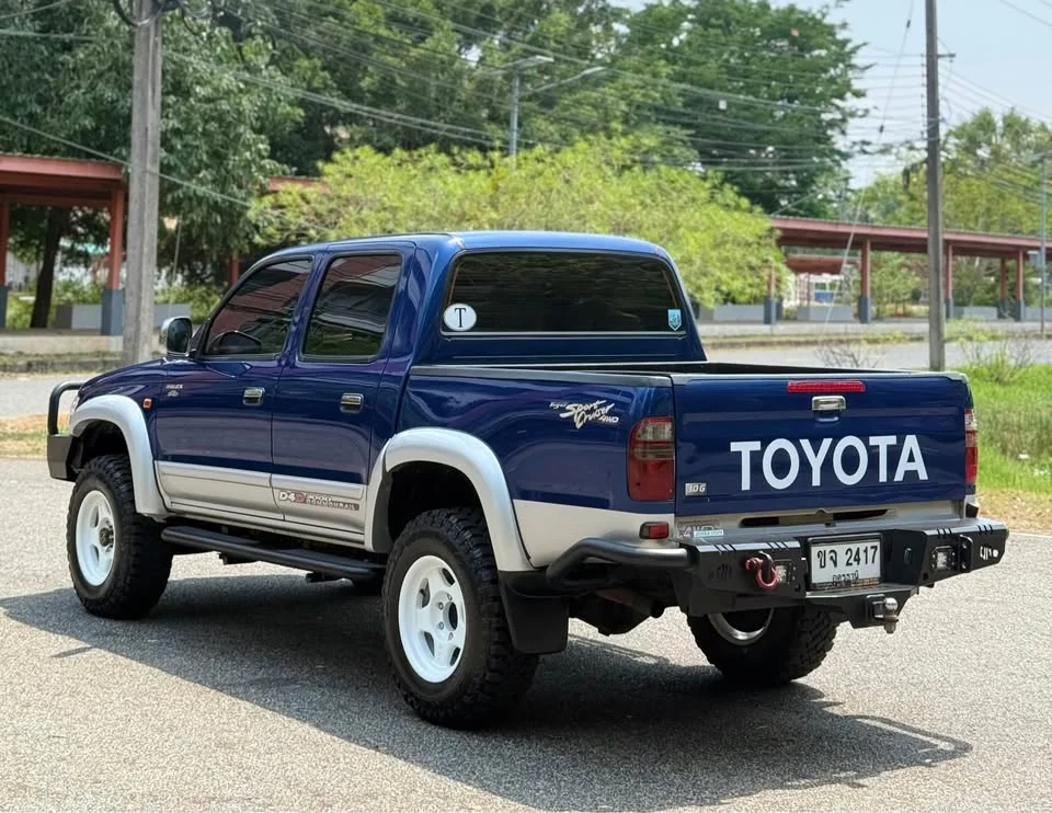 2003 Toyota Hilux Tiger VI 3
