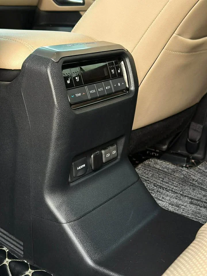 2025 Toyota Land Cruiser Prado J250 3
