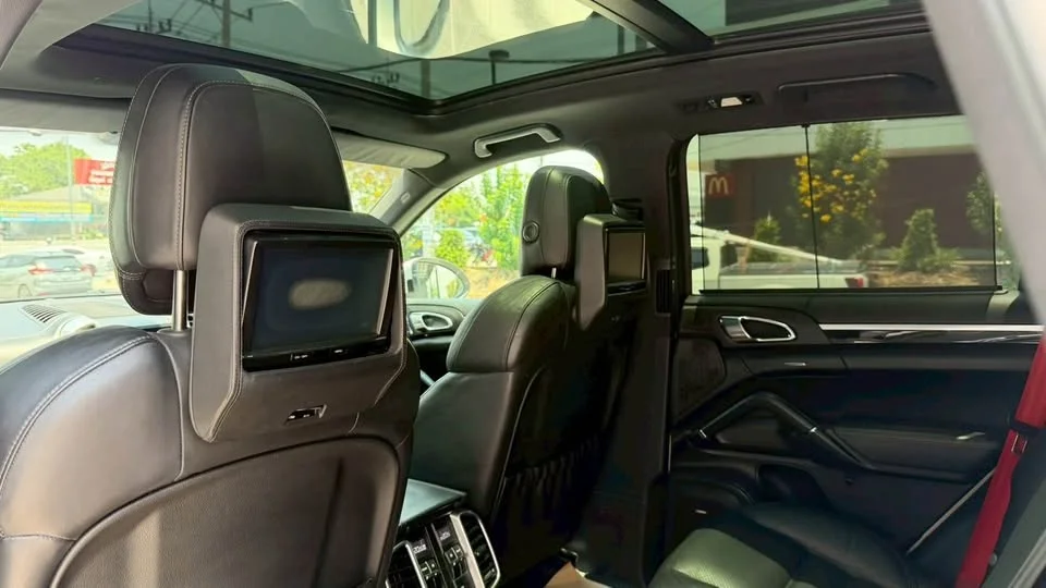2012 Porsche Cayenne II 2