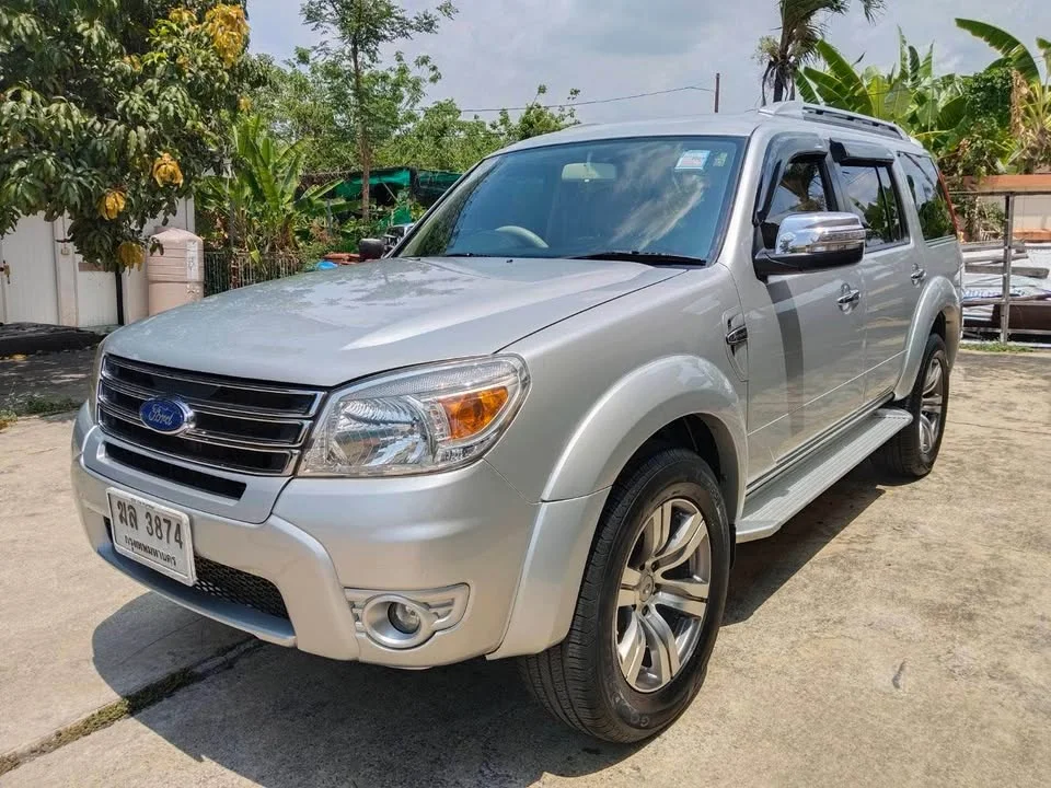 2012 Ford Everest I 2