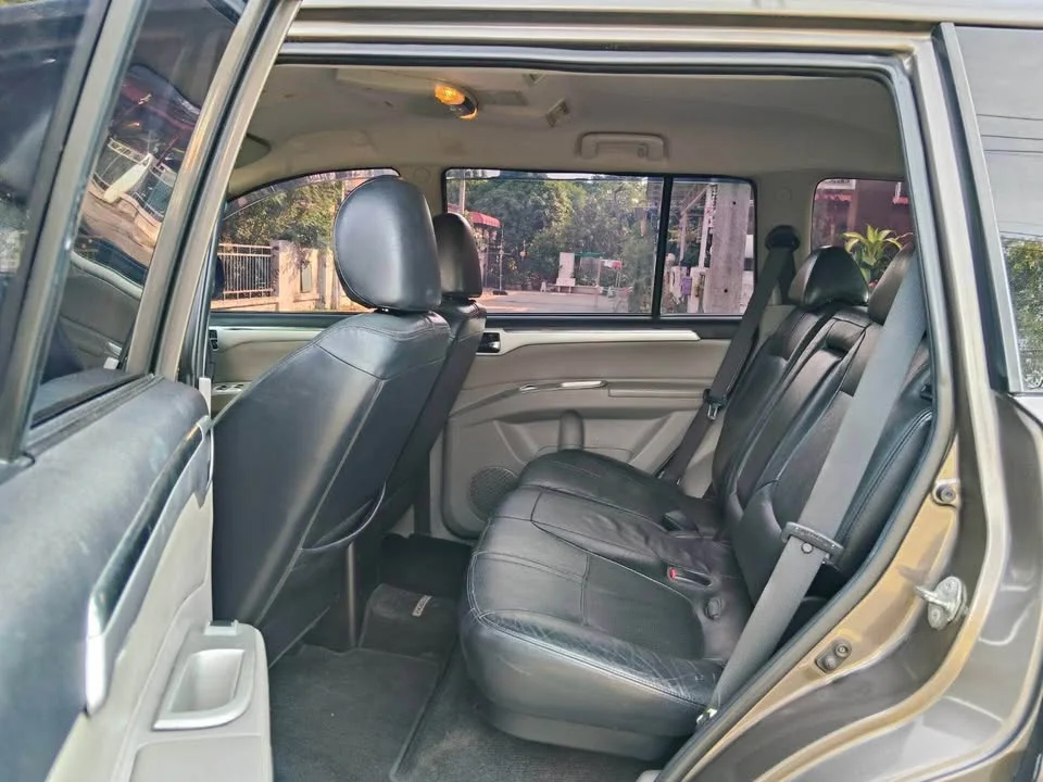 2012 Mitsubishi Pajero Sport II 2