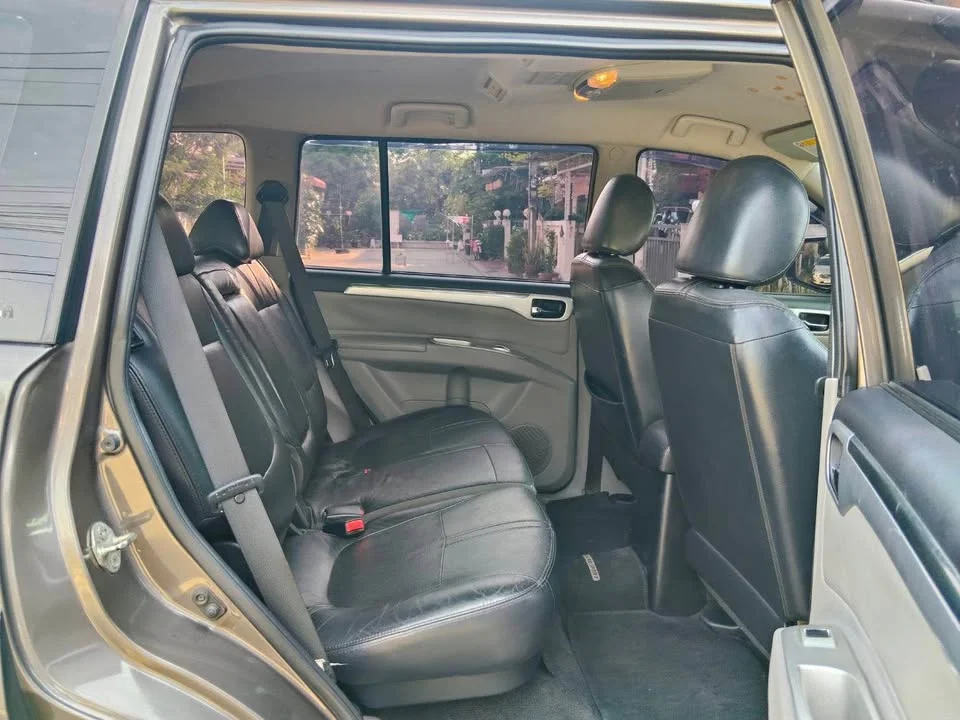2012 Mitsubishi Pajero Sport II 3