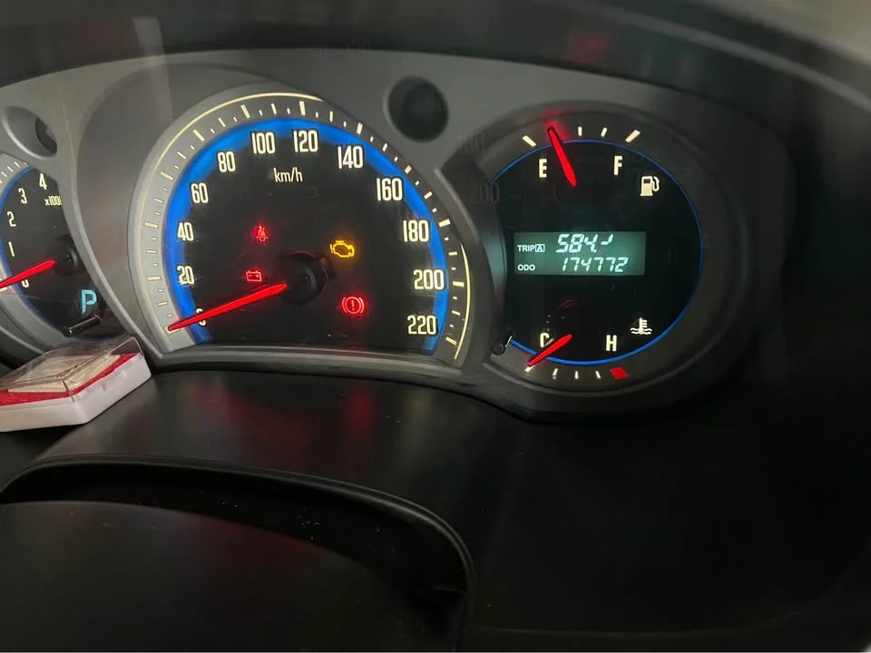2008 Isuzu MU-7 3