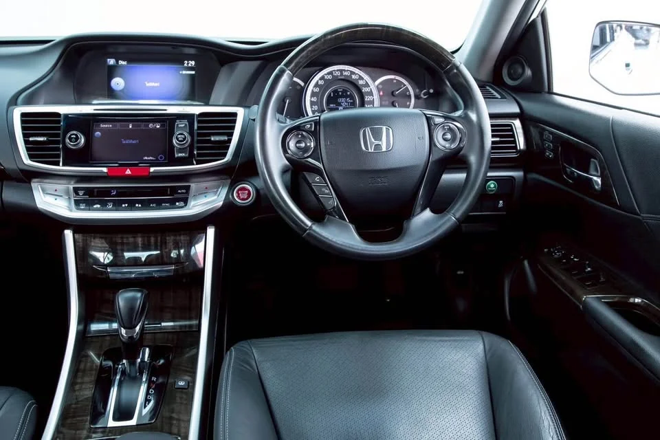 2013 Honda Accord IX 3