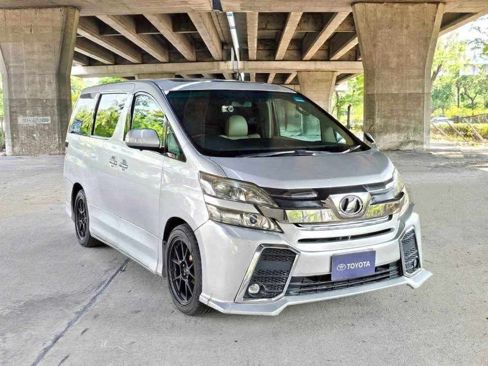 2010 Toyota Alphard, Vellfire II (AH20) 3