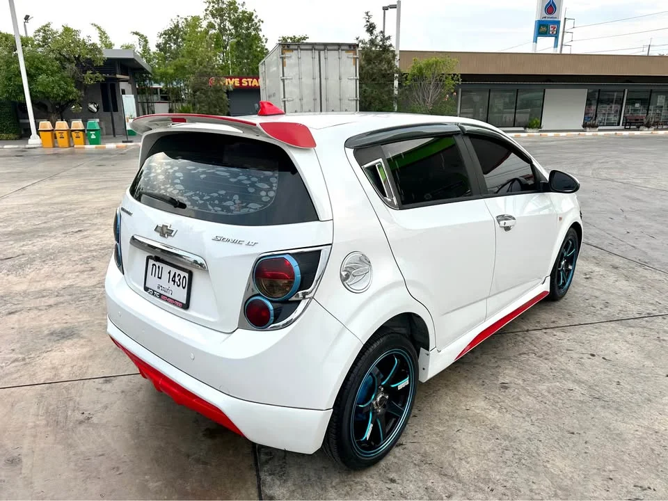 2013 Chevrolet Sonic 3