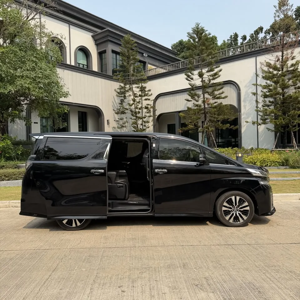 2015 Toyota Alphard, Vellfire III (AH30) 3