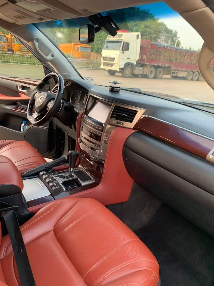 2015 Lexus LX III 2