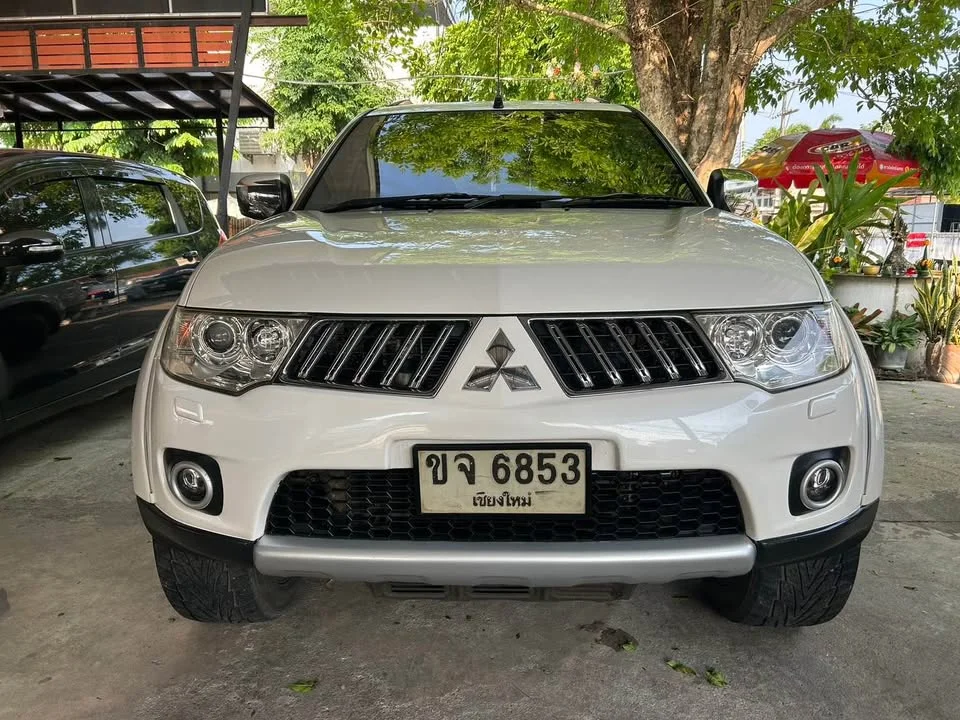2011 Mitsubishi Pajero Sport II 2