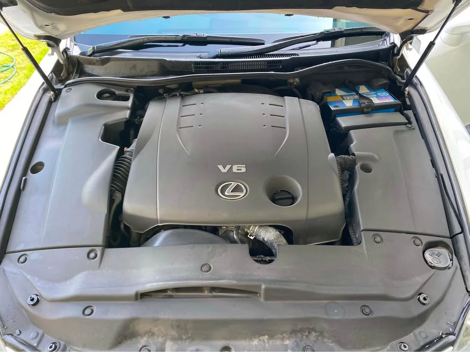 2011 Lexus IS II 3