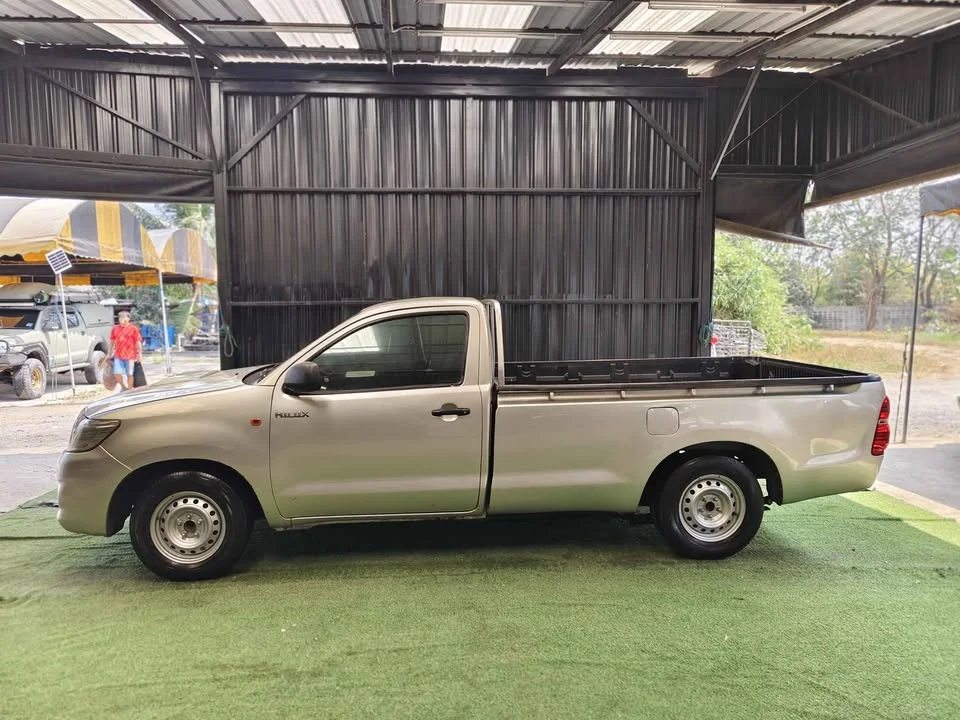 2014 Toyota Hilux VII 2