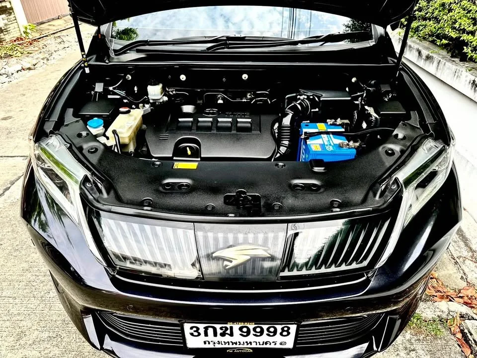 2015 Toyota Harrier III 2