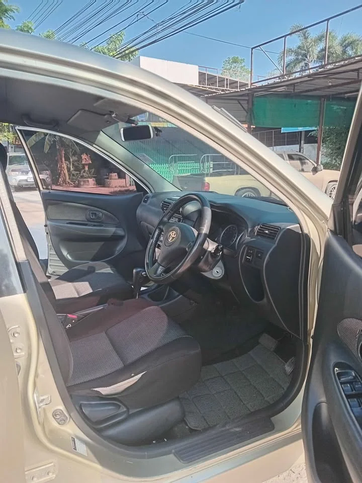 2005 Toyota Avanza I 2