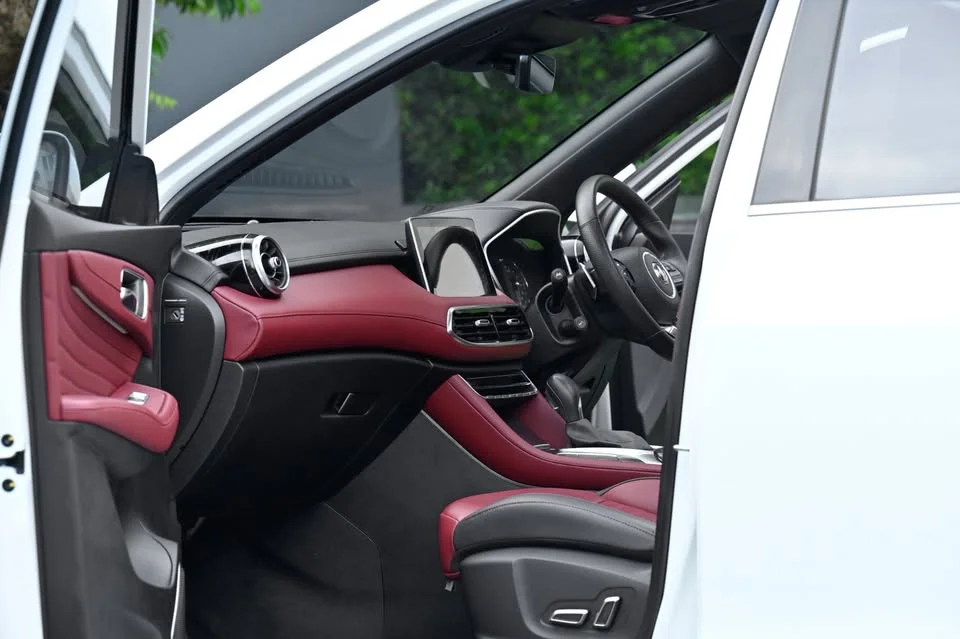 2019 MG HS 3