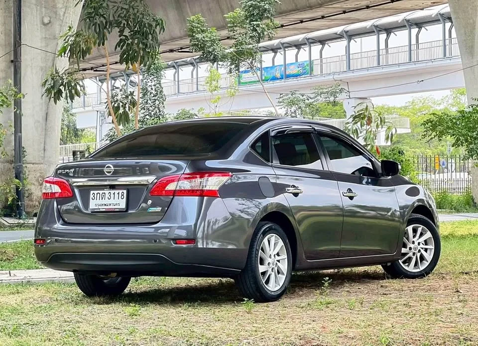 2014 Nissan Sylphy III (B17) 3