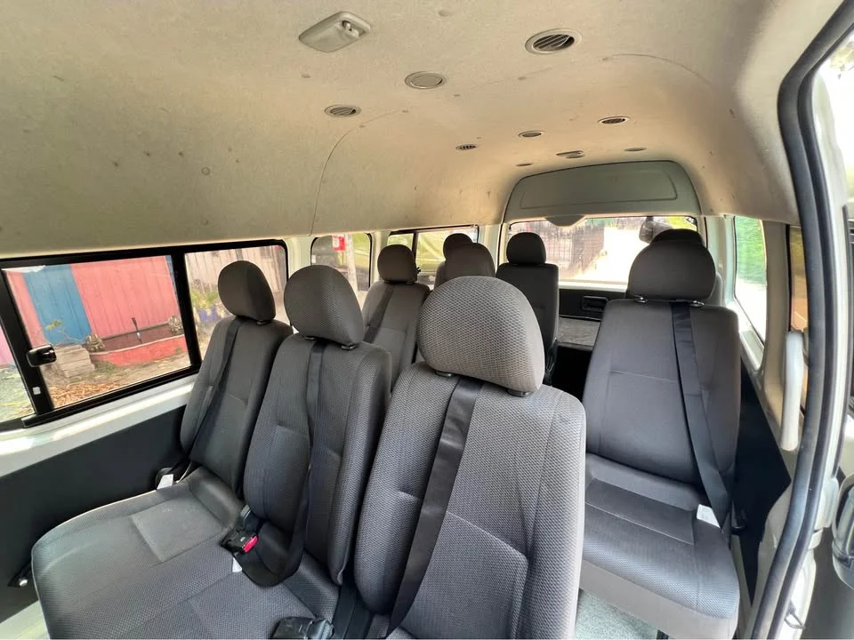 2012 Toyota Commuter V (H200) 2