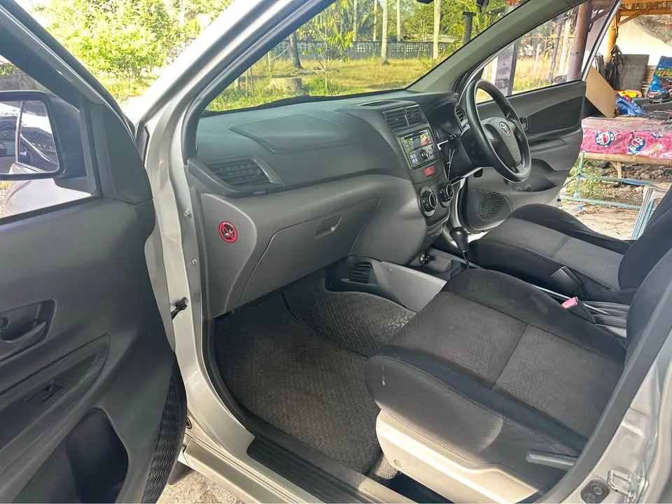 2014 Toyota Avanza II 2