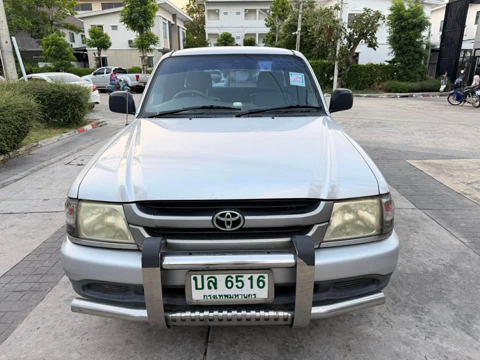 2003 Toyota Hilux Tiger VI 2
