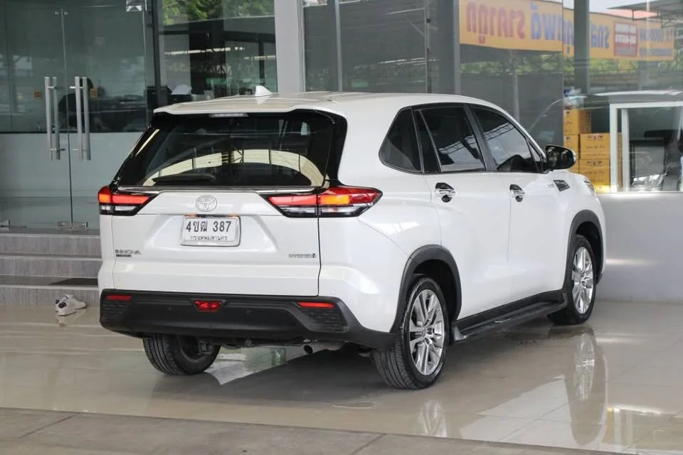 2024 Toyota Innova III 3