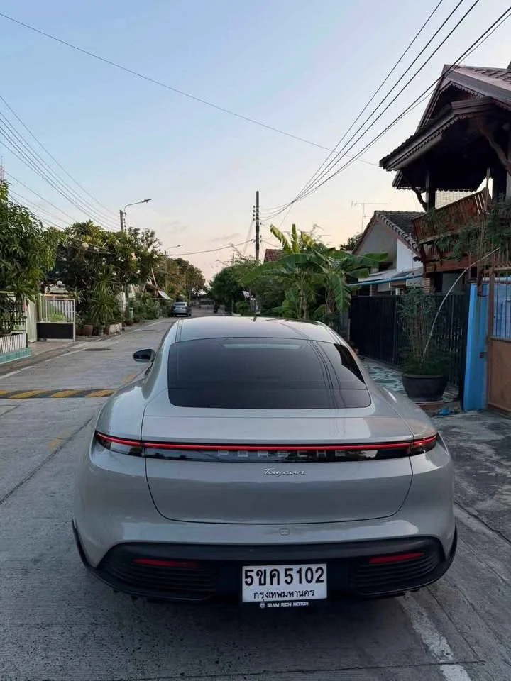 2023 Porsche Taycan 9J1 2
