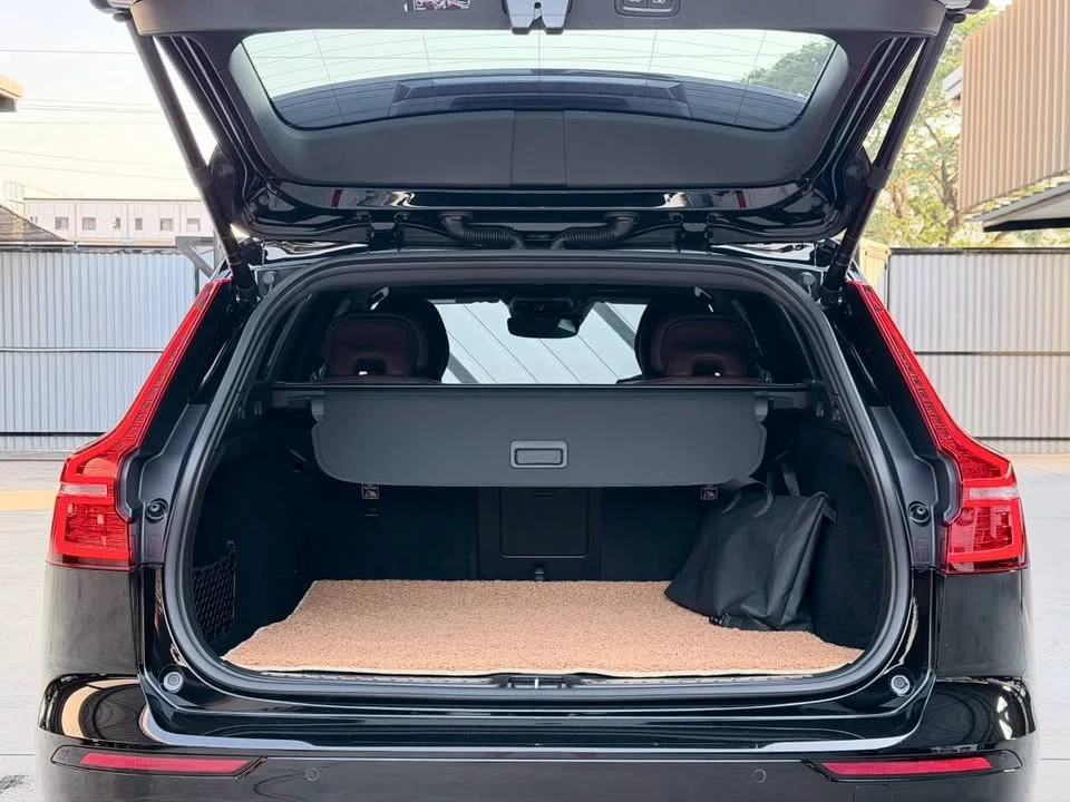 2022 Volvo V60 II 2