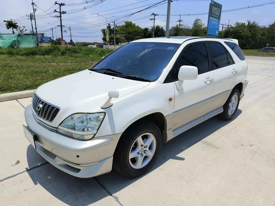 2003 Toyota Harrier I 2