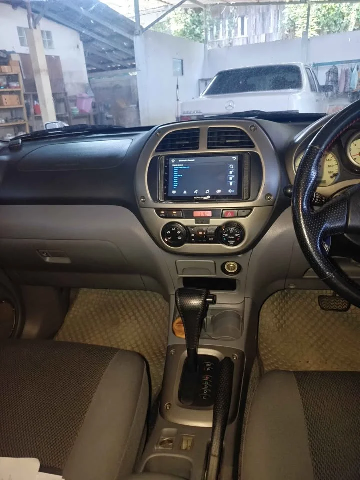 2000 Toyota RAV4 II 3