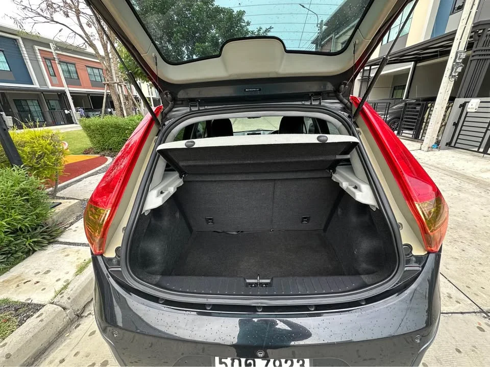 2015 MG 3 II 3