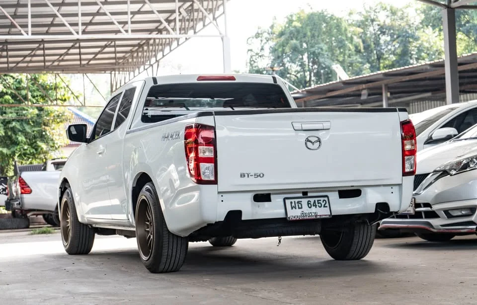 2021 Mazda BT-Series III 3