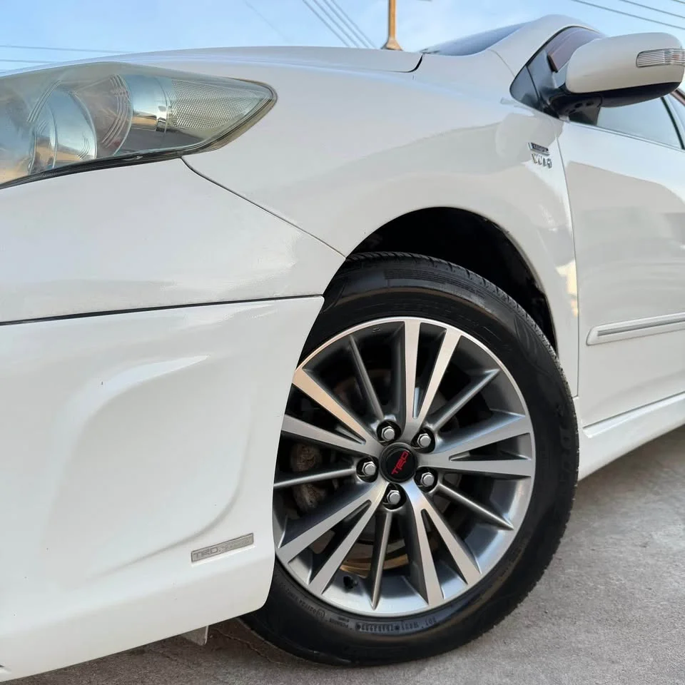 2013 Toyota Corolla Altis X (E140) 2