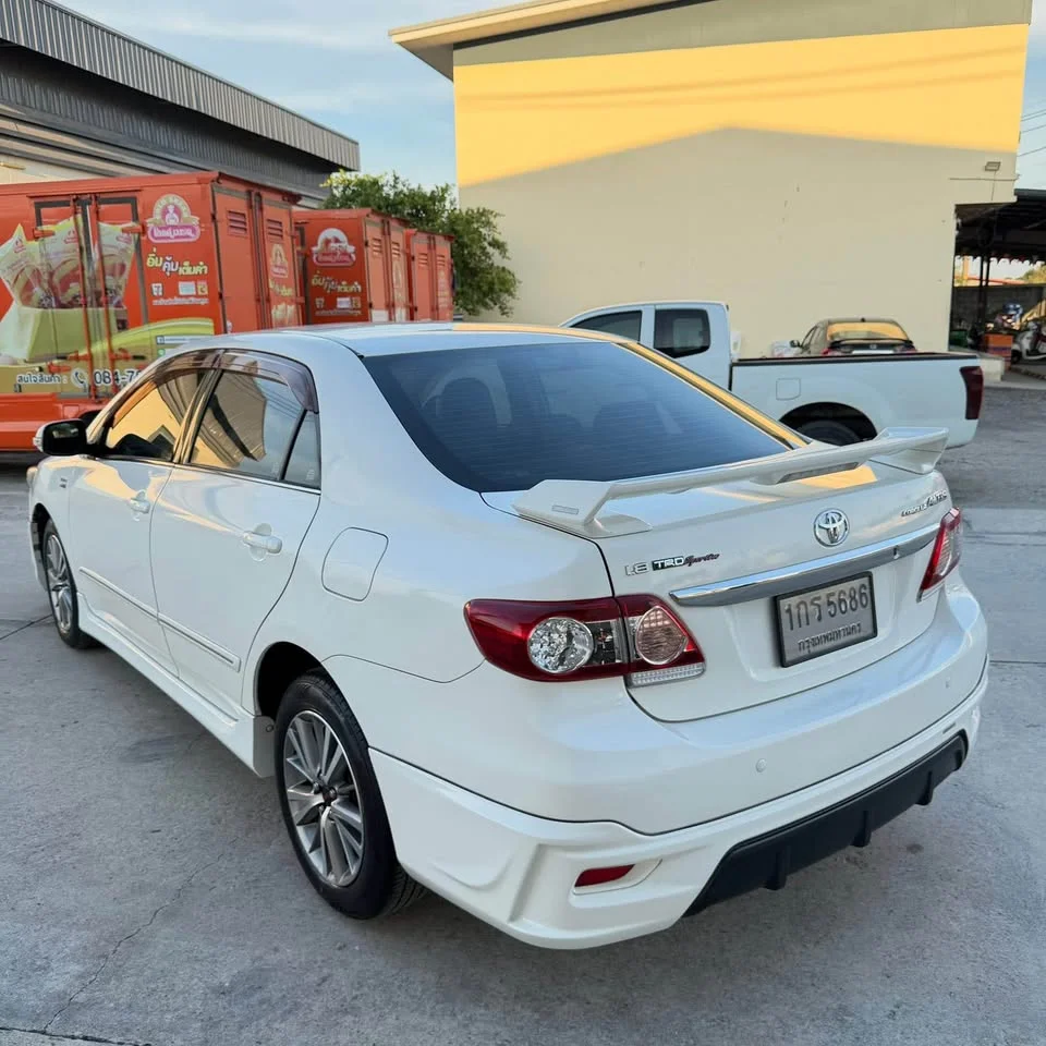 2013 Toyota Corolla Altis X (E140) 3