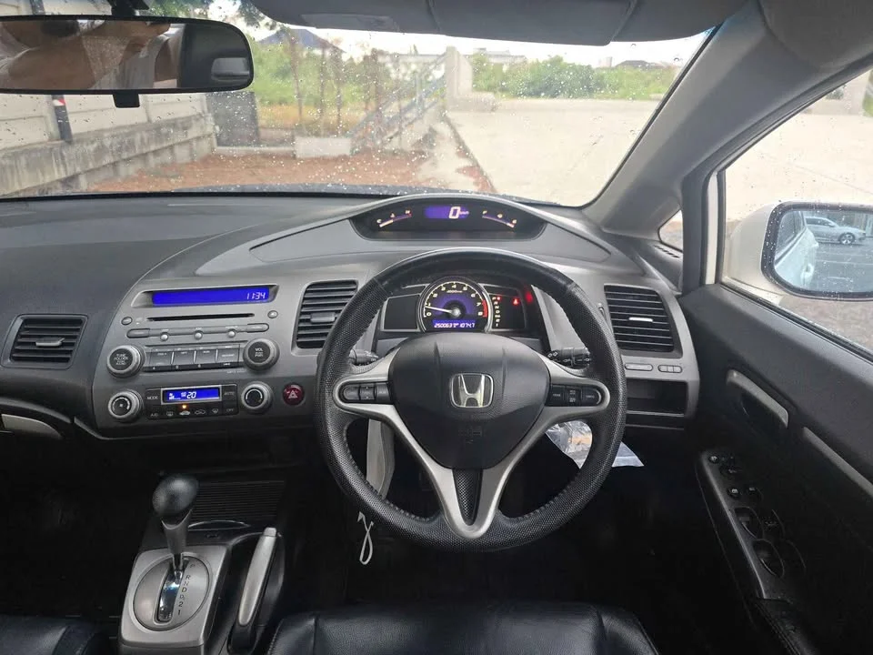 2011 Honda Civic VIII 3