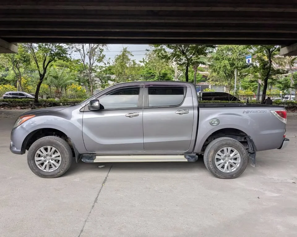 2012 Mazda BT-Series II 2