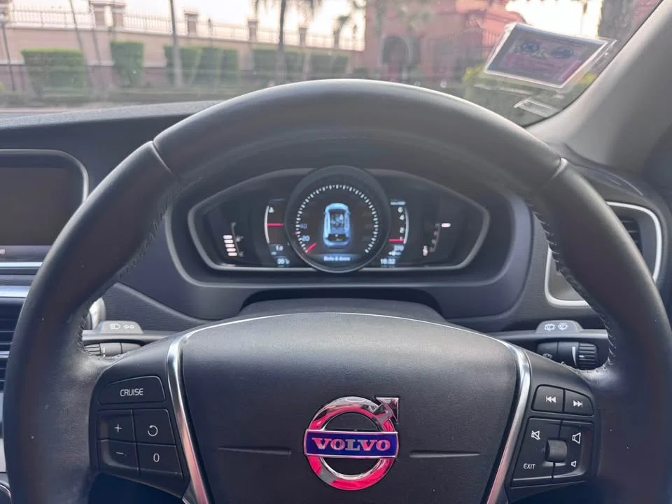 2014 Volvo V40 II 3