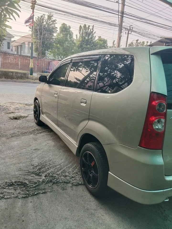 2007 Toyota Avanza I 3