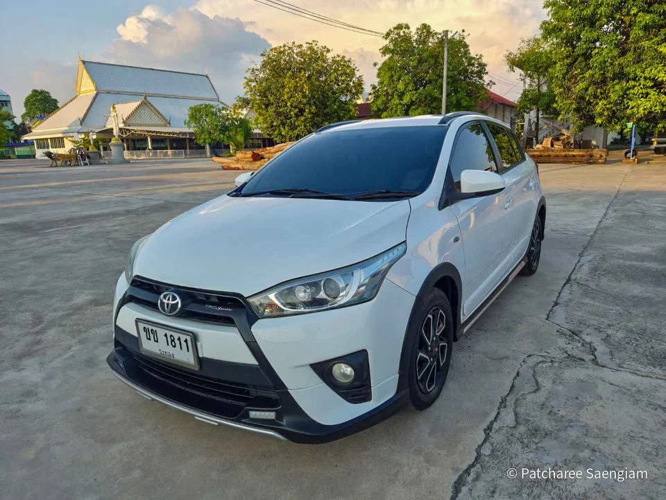 2016 Toyota Yaris III 3