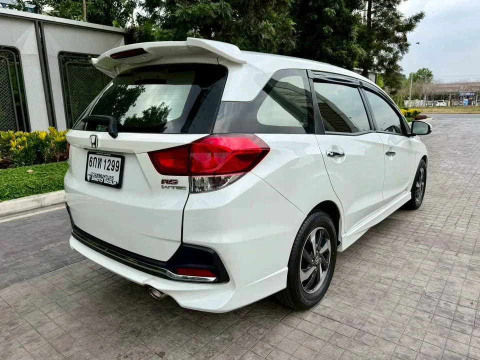 2017 Honda Mobilio II 3