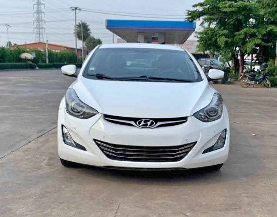 2015 Hyundai Elantra V 3