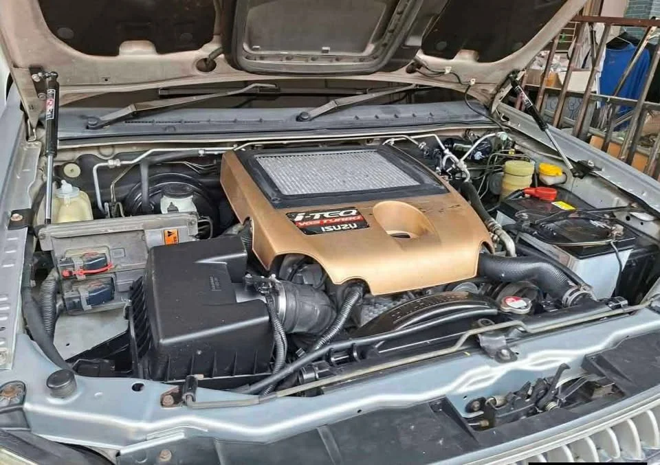 1907 Isuzu MU-7 2