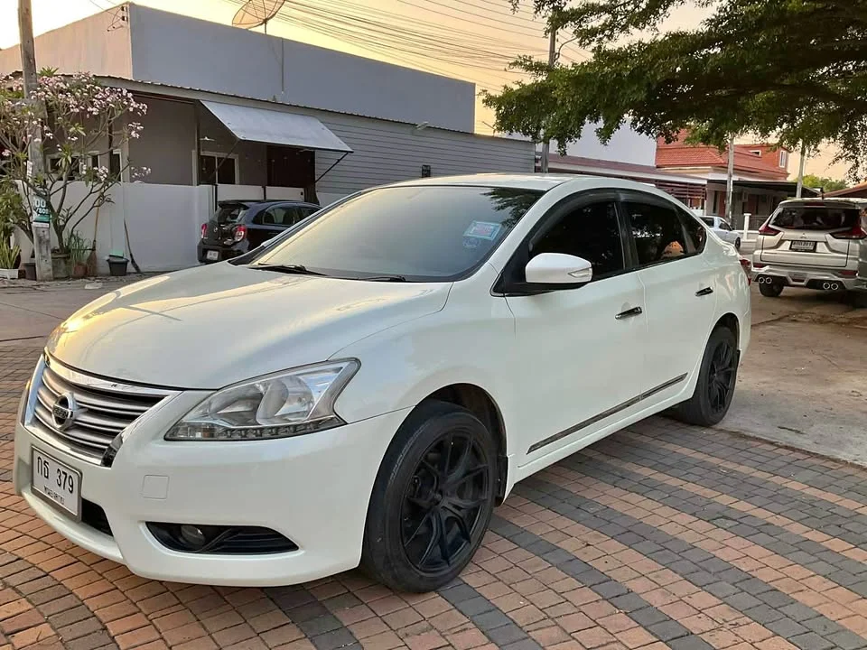 2013 Nissan Sylphy III (B17) 2