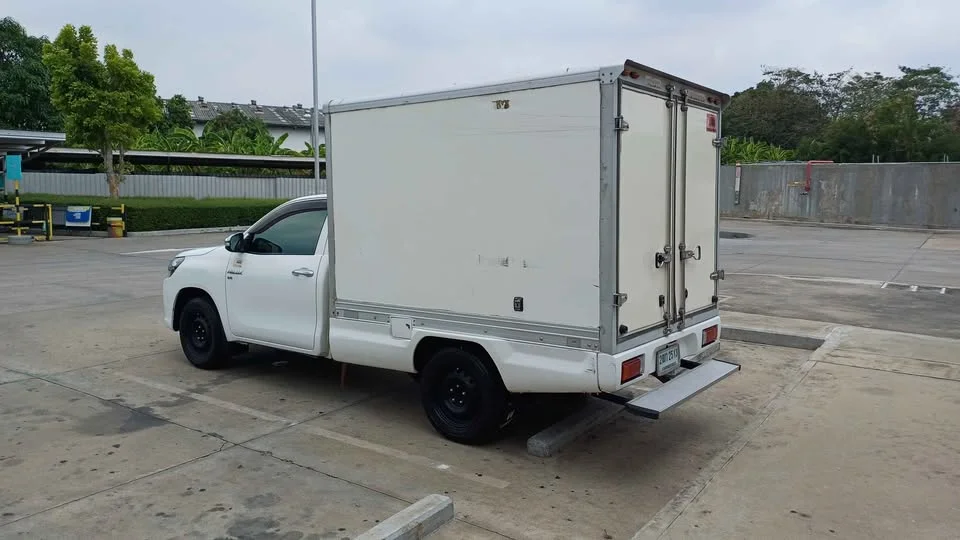 2016 Toyota Hilux VIII 3