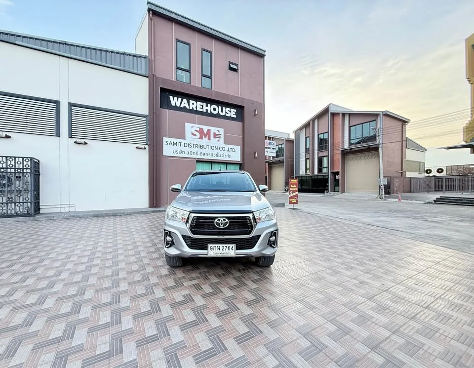 2020 Toyota Hilux VIII 3